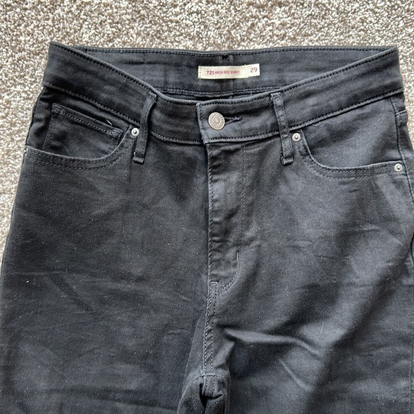 Levi’s 721 High Rise Skinny Black Jeans - Picture 4 of 6